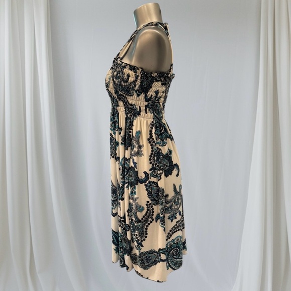 ✅Elegant Blue and White Paisley Midi Dress - Picture 3 of 11